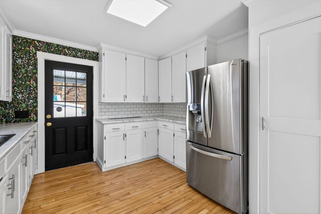 1668 Hartford Avenue, Hartford, VT 05001
