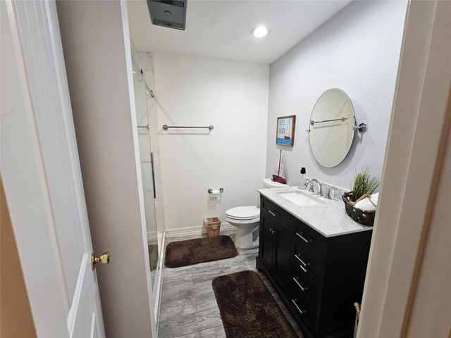 1648 Eastwood DR, Seguin, TX 78155