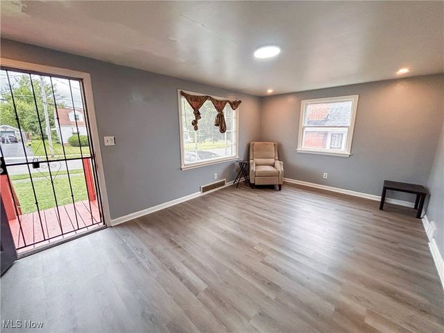 1313 Humbolt Avenue, Youngstown, OH 44502