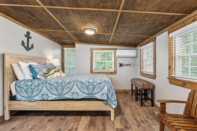 716 Still Point Rd, Smithville, TN 37166