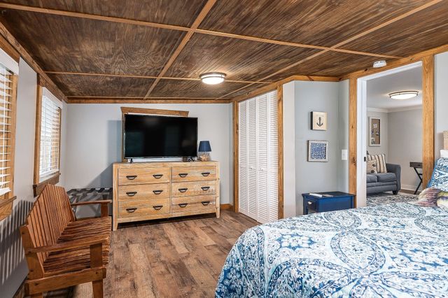 716 Still Point Rd, Smithville, TN 37166