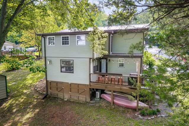 716 Still Point Rd, Smithville, TN 37166