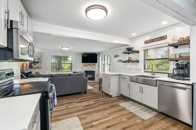 716 Still Point Rd, Smithville, TN 37166