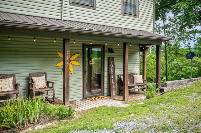 716 Still Point Rd, Smithville, TN 37166