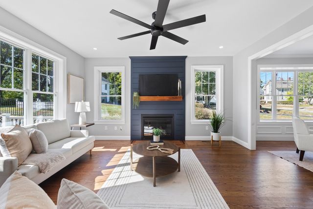 37 School St 37, Woburn, MA 01801