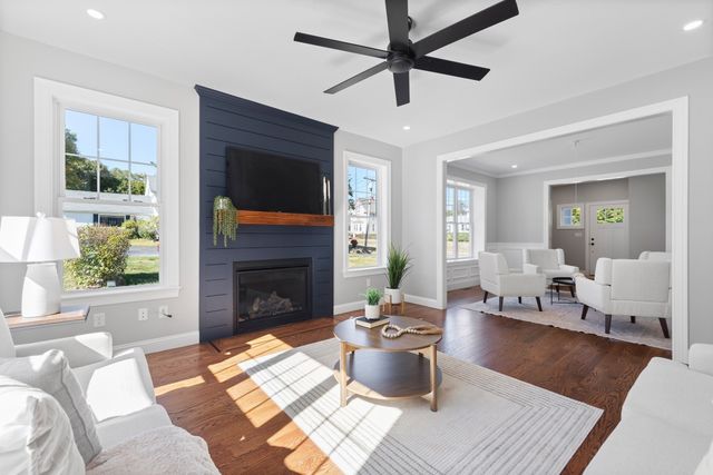 37 School St 37, Woburn, MA 01801
