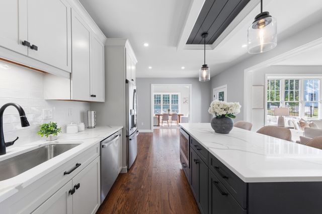 37 School St 37, Woburn, MA 01801
