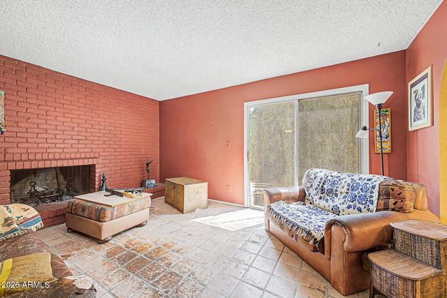 4034 W LOMA Lane, Phoenix, AZ 85051