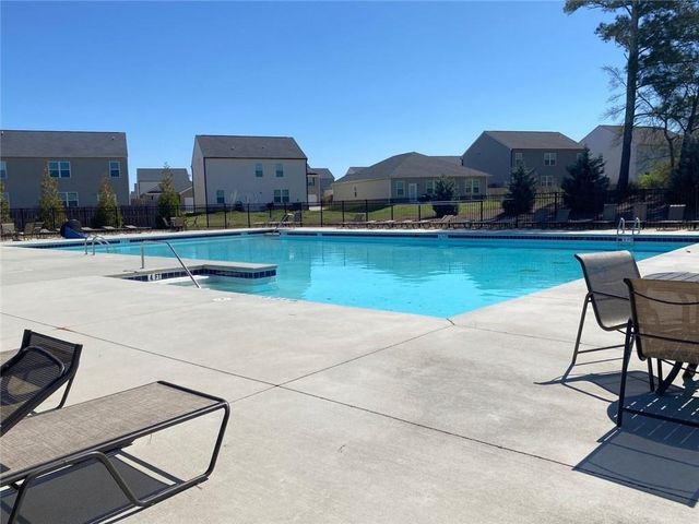 676 Whitman Lane, Stockbridge, GA 30281