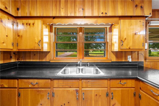 1128 Friendship Road, Seneca, SC 29678