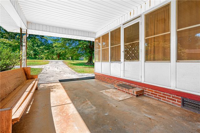 1128 Friendship Road, Seneca, SC 29678