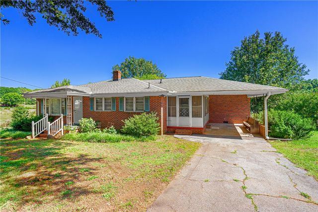 1128 Friendship Road, Seneca, SC 29678