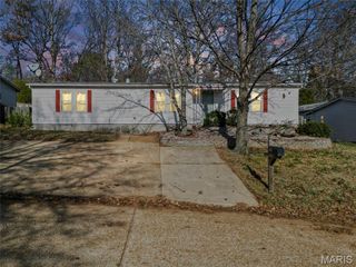 4635 White Ash Drive, High Ridge, MO 63049