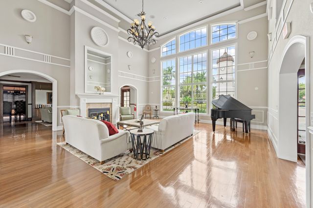 140 SW Peacock Blvd Apt 103, Port St Lucie, FL 34986