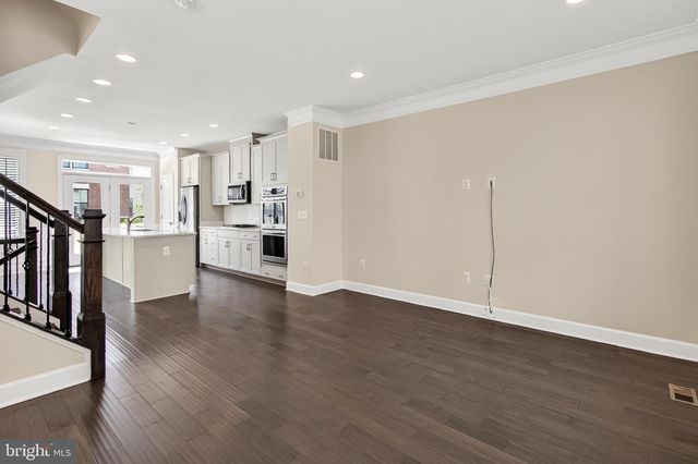 3698 AMBROSE HILLS RD, Falls Church, VA 22041