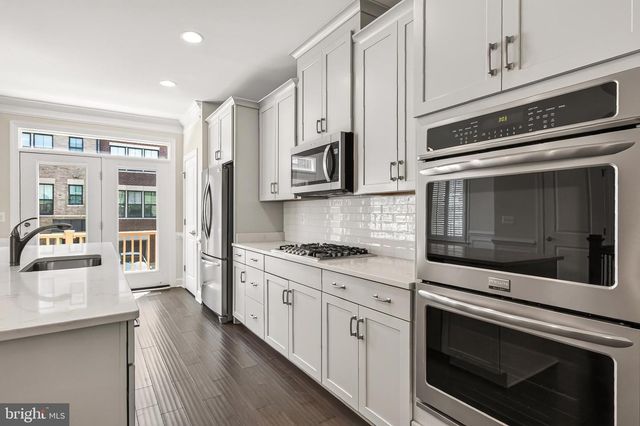 3698 AMBROSE HILLS RD, Falls Church, VA 22041