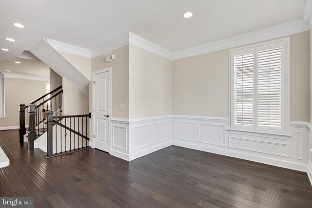3698 AMBROSE HILLS RD, Falls Church, VA 22041
