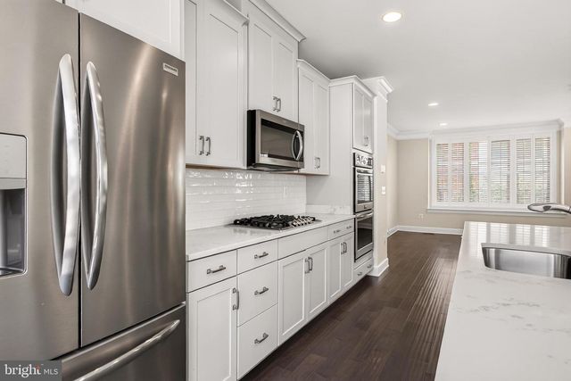 3698 AMBROSE HILLS RD, Falls Church, VA 22041