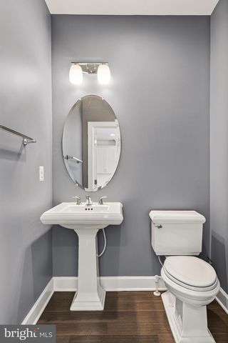 3698 AMBROSE HILLS RD, Falls Church, VA 22041