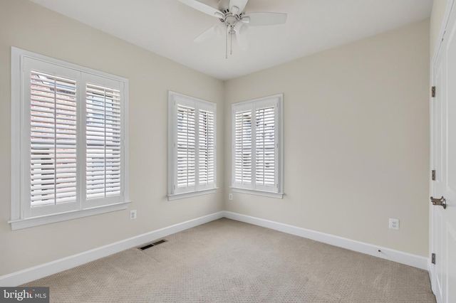 3698 AMBROSE HILLS RD, Falls Church, VA 22041