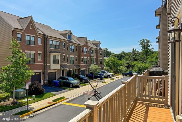 3698 AMBROSE HILLS RD, Falls Church, VA 22041