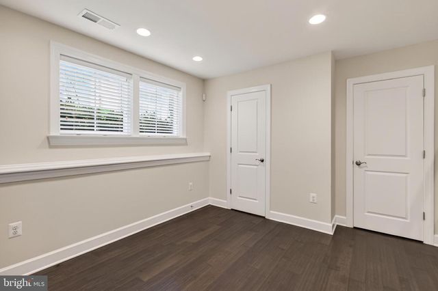 3698 AMBROSE HILLS RD, Falls Church, VA 22041