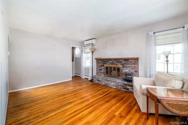 528 Stratford Road, South Hempstead, NY 11550