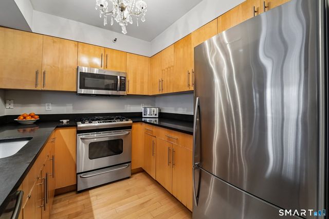 25 Forest Street 6L, Stamford, CT 06901