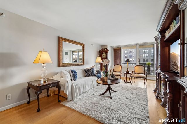 25 Forest Street 6L, Stamford, CT 06901