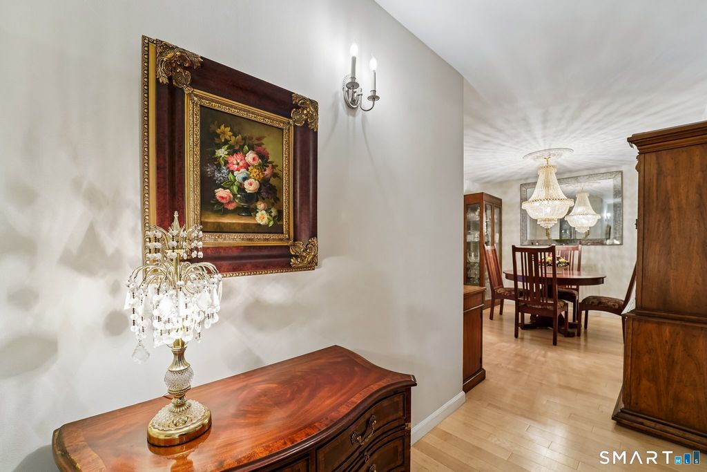 25 Forest Street 6L, Stamford, CT 06901
