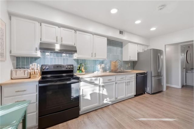 1120 Tibbetstown CT, Virginia Beach, VA 23454