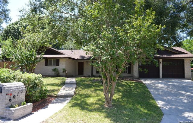 6010 WINDHAVEN DR, Windcrest, TX 78239