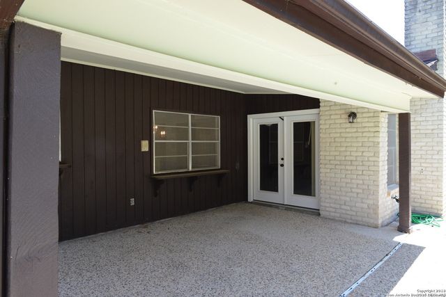 6010 WINDHAVEN DR, Windcrest, TX 78239