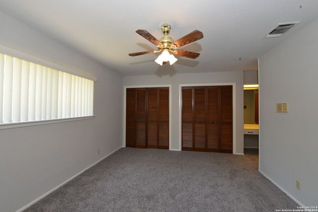 6010 WINDHAVEN DR, Windcrest, TX 78239