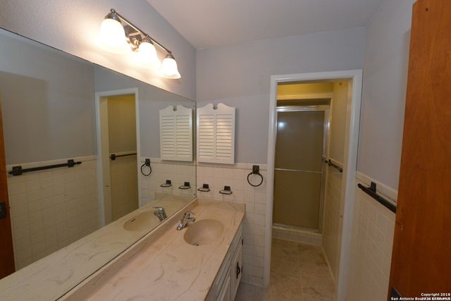 6010 WINDHAVEN DR, Windcrest, TX 78239