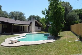 6010 WINDHAVEN DR, Windcrest, TX 78239