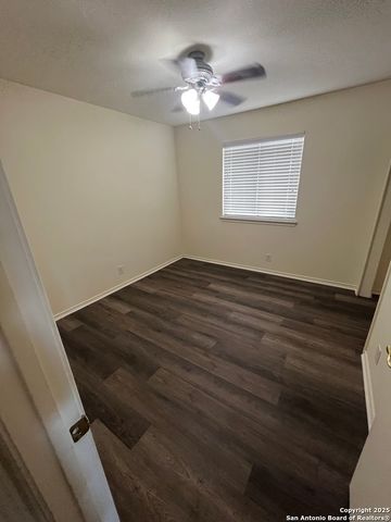 7234 Autumn Wls, Converse, TX 78109