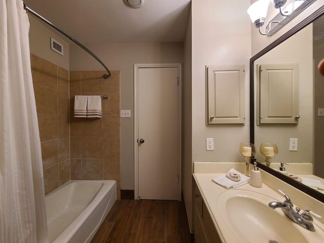 5803 Doliver Drive 67, Houston, TX 77057