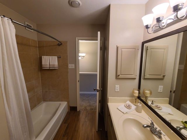 5803 Doliver Drive 67, Houston, TX 77057