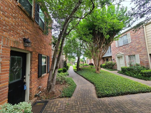 5803 Doliver Drive 67, Houston, TX 77057