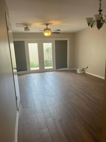 5803 Doliver Drive 67, Houston, TX 77057