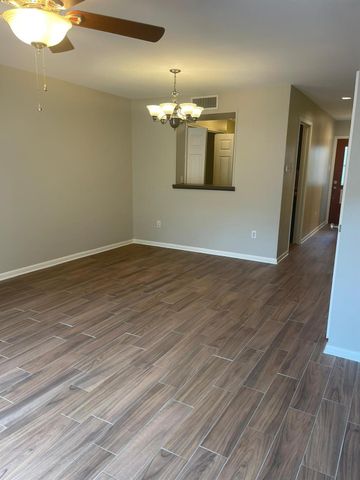 5803 Doliver Drive 67, Houston, TX 77057