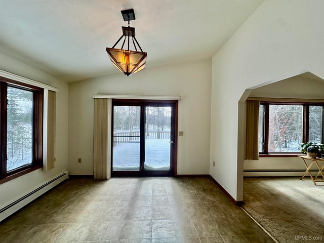 272 Timberlane Drive, Marquette, MI 49855