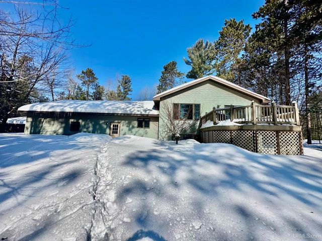 272 Timberlane Drive, Marquette, MI 49855