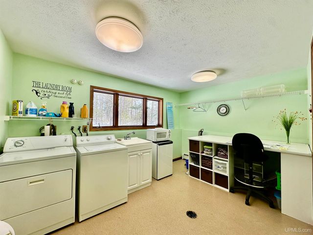 272 Timberlane Drive, Marquette, MI 49855