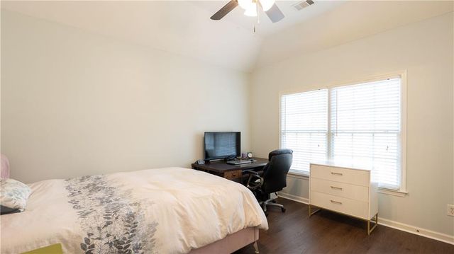 916 Bishops Crossing, Norcross, GA 30071