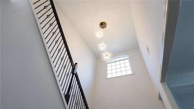 916 Bishops Crossing, Norcross, GA 30071