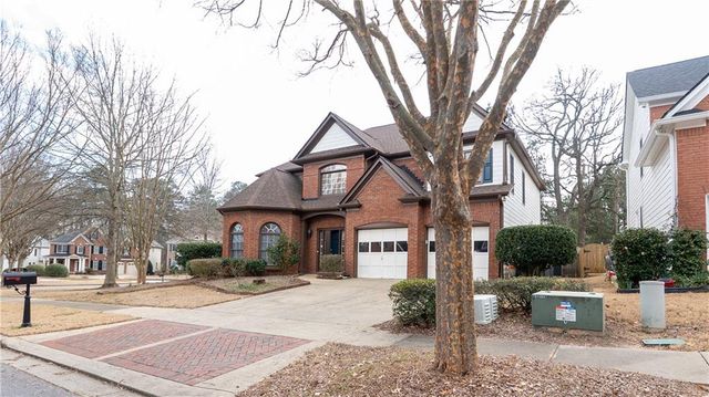 916 Bishops Crossing, Norcross, GA 30071