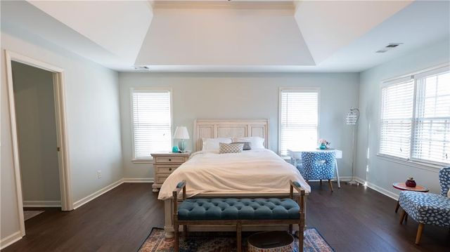 916 Bishops Crossing, Norcross, GA 30071