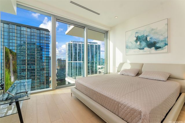 1118 Ala Moana Boulevard 2805, Honolulu, HI 96814